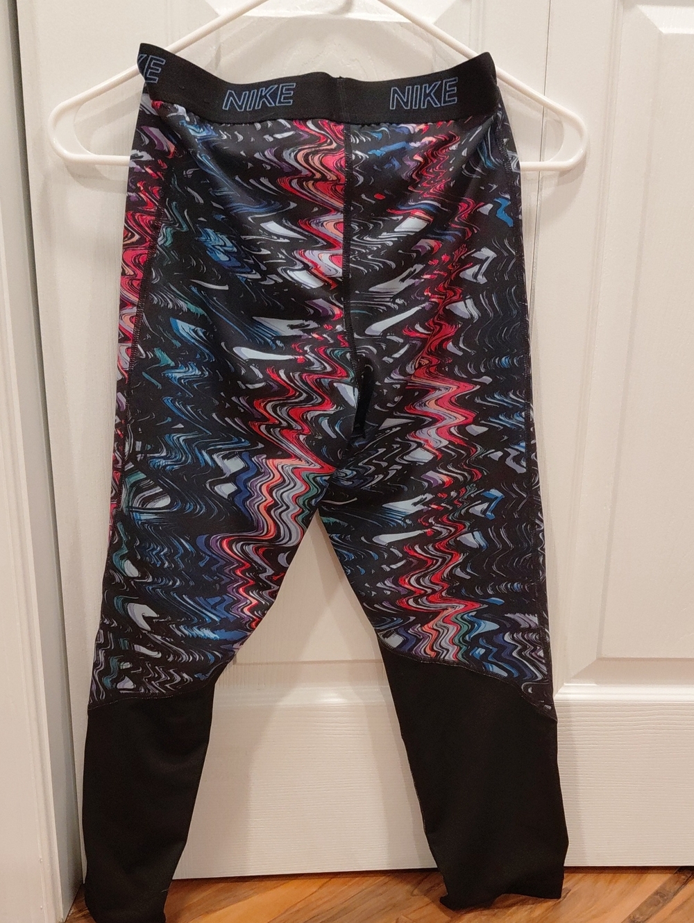 Nike Black Capris with Red and Blue Wavy Print Stretch Fabric